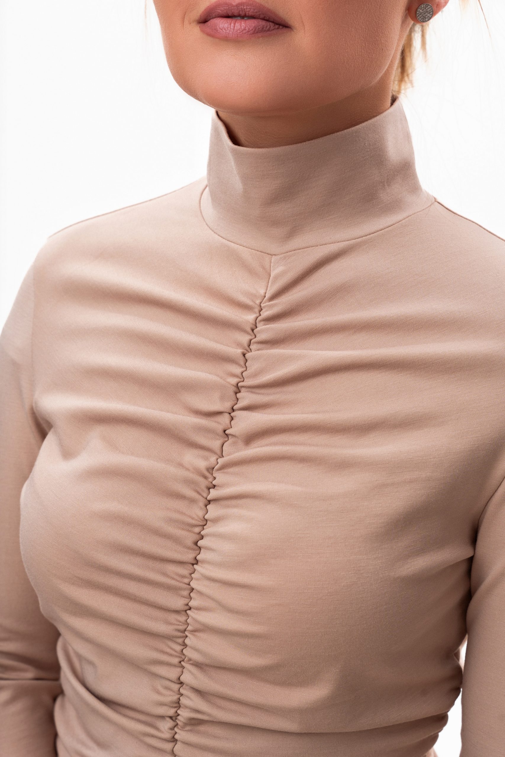 Платье "Драпировка" - женщины — изображение 11